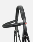 Detailfoto Trense Ergonomic Line III in Schwarz mit Chrombeschlägen: Genickstück und bombiertes Stirnband